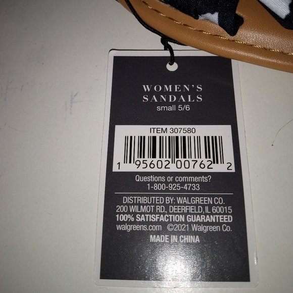 West Loop Leopard Sandals - Picture 5 of 5